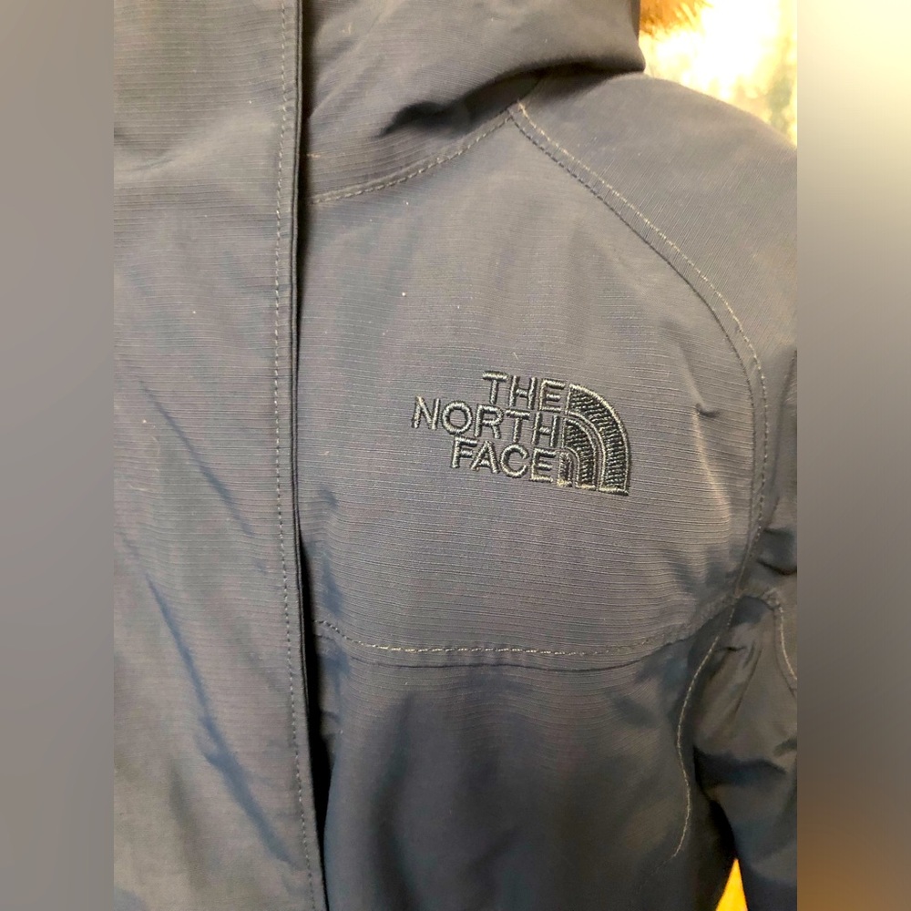 Ladies Teal The North Face Parka - Picture 4 of 10